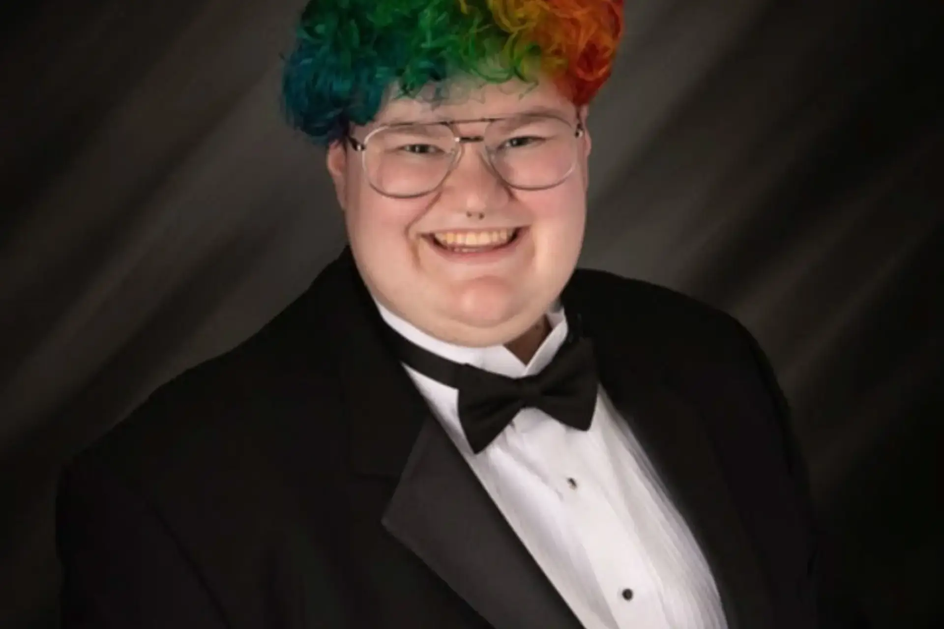 Headshot of Ezra Lee